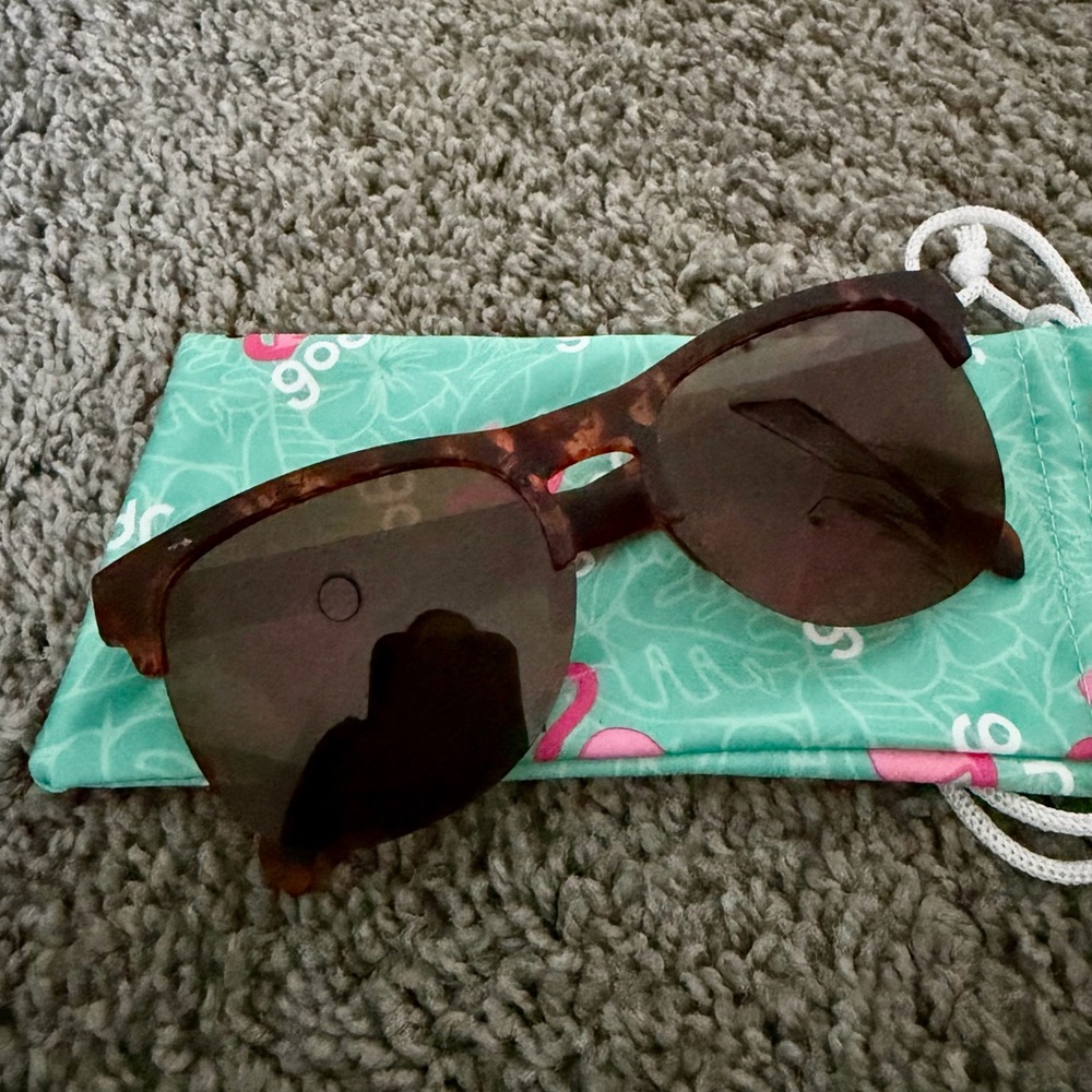 Goodr Avant G Positively Cosmopolitan Sunglasses | Tortoise Shell Pattern